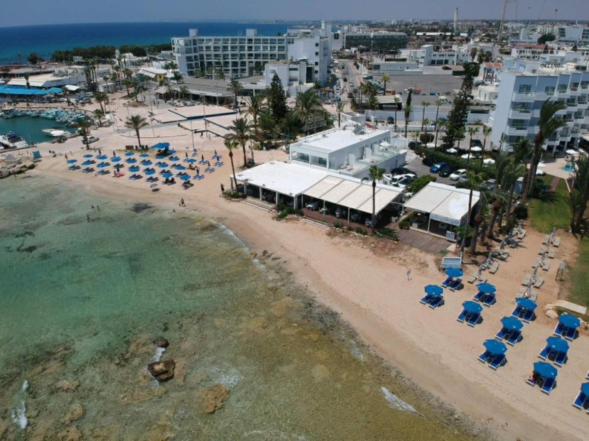 Karousos Beach Rooms Ayia Napa Exterior foto