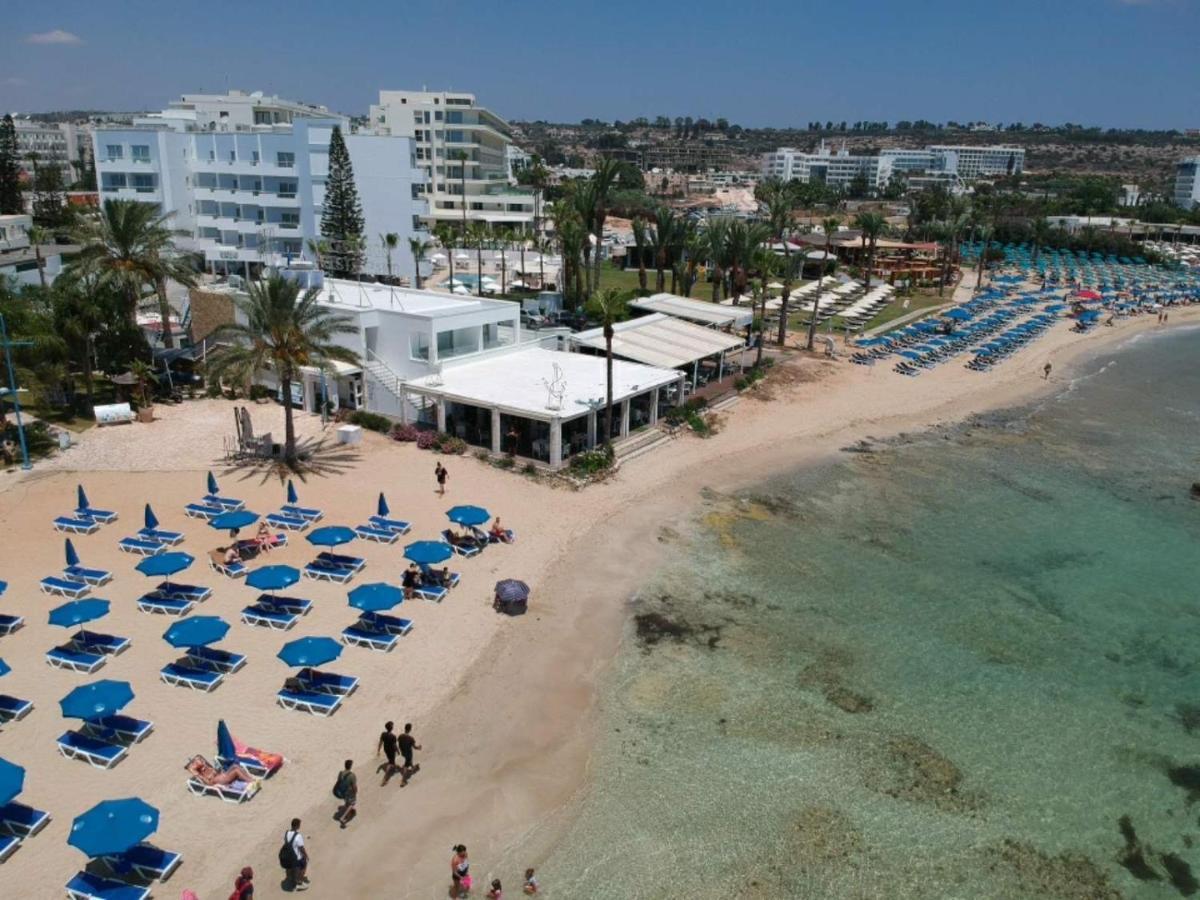 Karousos Beach Rooms Ayia Napa Exterior foto